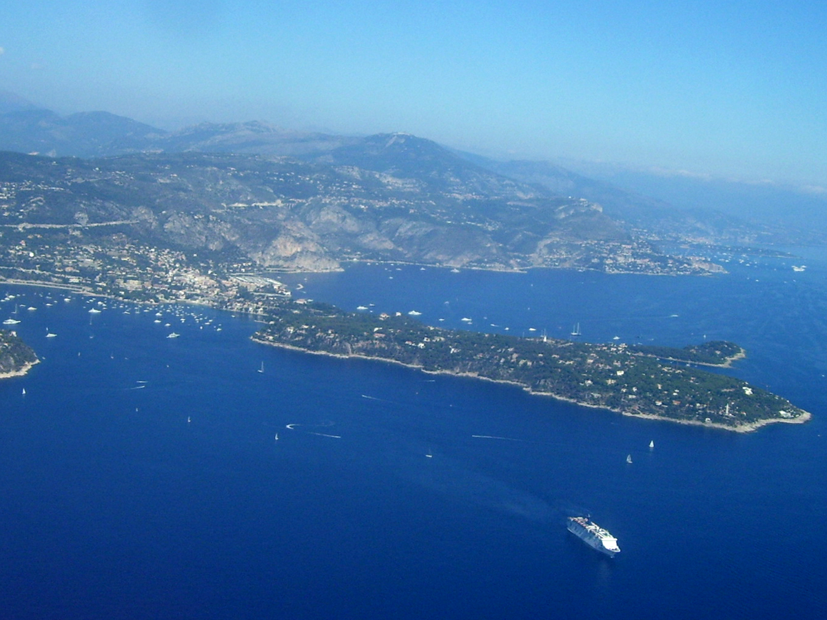 View of Nice and its coastline near the yoga and meditation retreat of Penny Burns